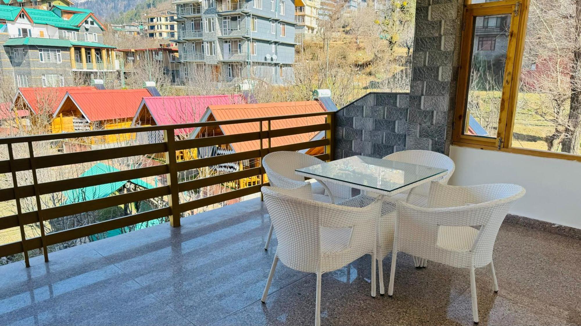 Hotel The Midnight Garden Manali Extérieur photo